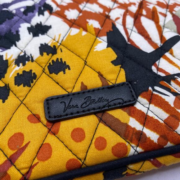 Vera Bradley Painted Feathers Padded Tablet Sleeve 11" (10" x 8") Retired Print - Picture 2 of 7